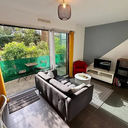 Bright With Terrace In *